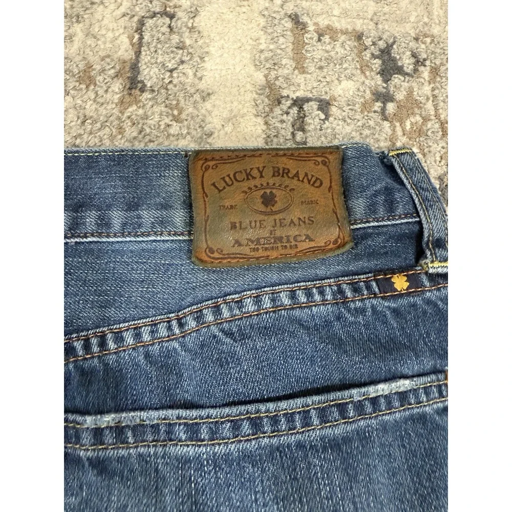 Lucky Brand 329 Jeans Mens 36x34 Classic Straight Stretch Dark Wash Zip Fly - Picture 14 of 16